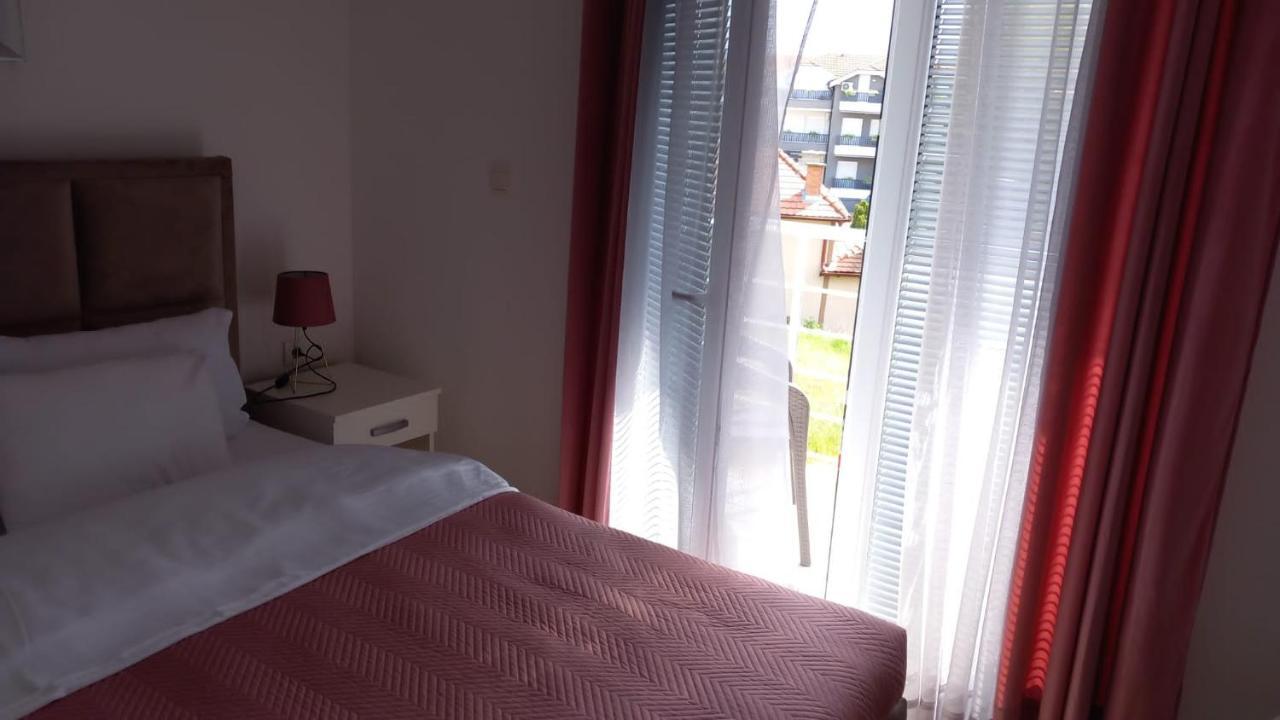 Lago D'Argento Sobe Veliko Gradište Exterior foto