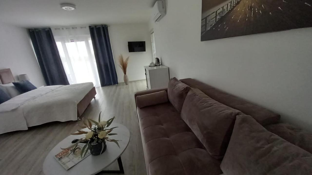 Lago D'Argento Sobe Veliko Gradište Exterior foto